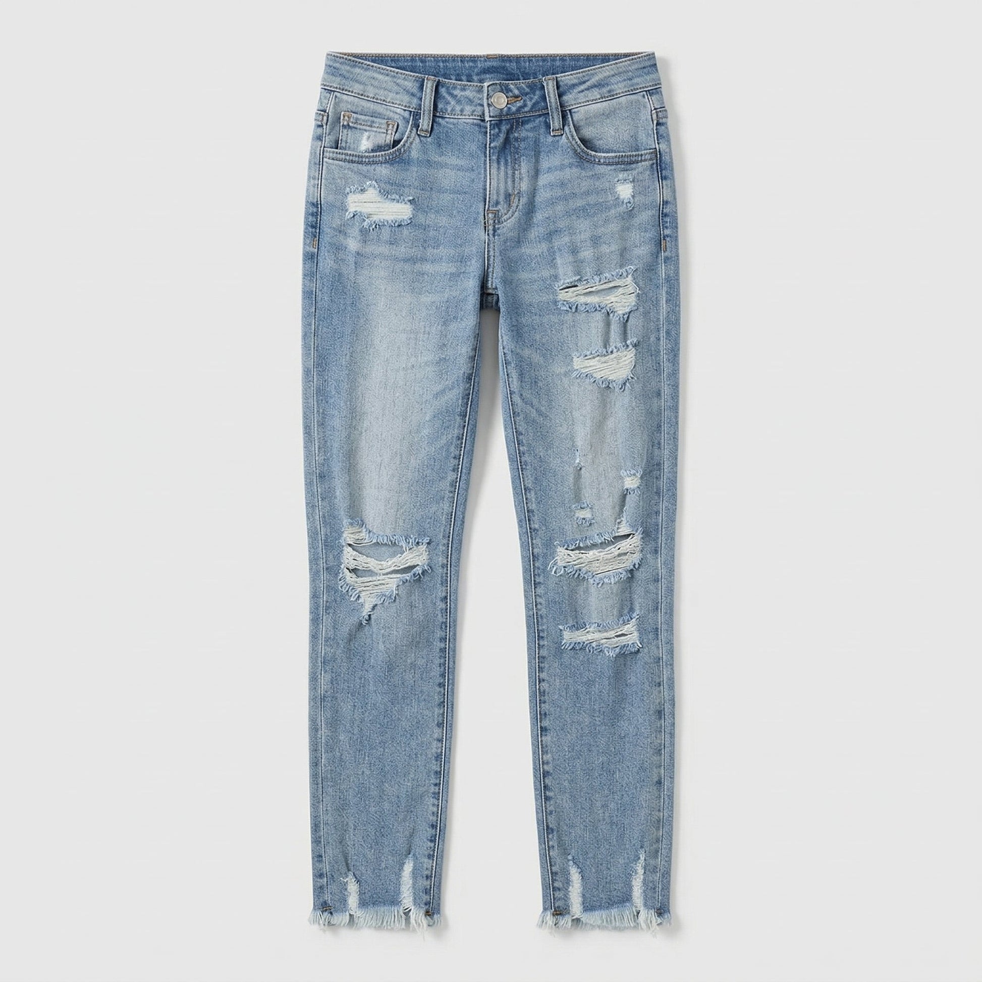 Hellblaue Damen-Jeans mit mittlerer Taille, geradem Bein, Rissen und Fransen am Saum, Vorderansicht