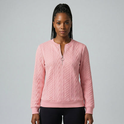 Rosa Zopfmuster Pullover mit halbem Reißverschluss und Rundhalsausschnitt, frontale Ansicht