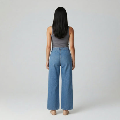 Hellblaue Damen-Jeans mit weitem Bein und hoher Taille, Rückansicht