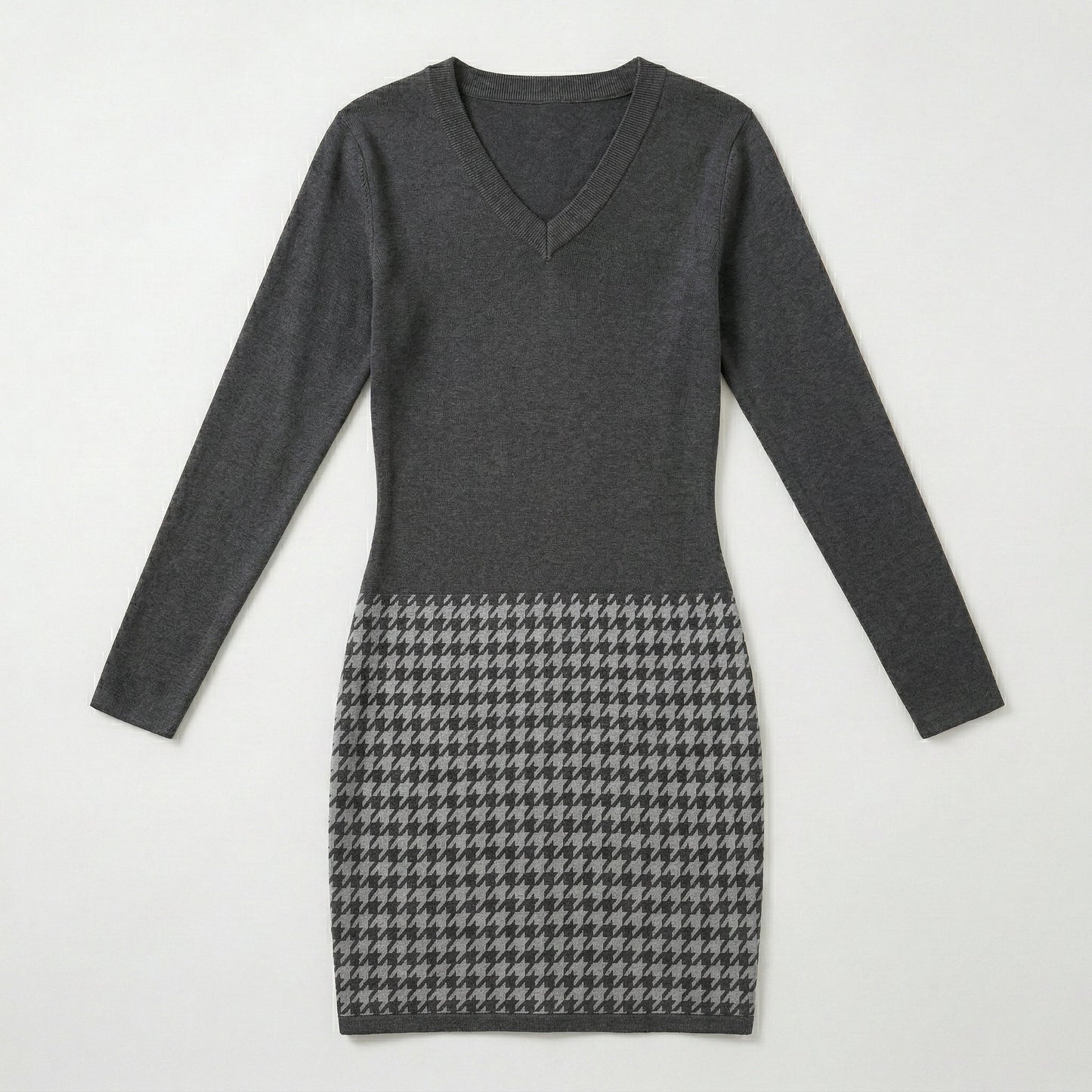 Dunkelgraues Strickkleid mit V-Ausschnitt, langärmlig, mit Hahnentritt-Muster am Rockteil