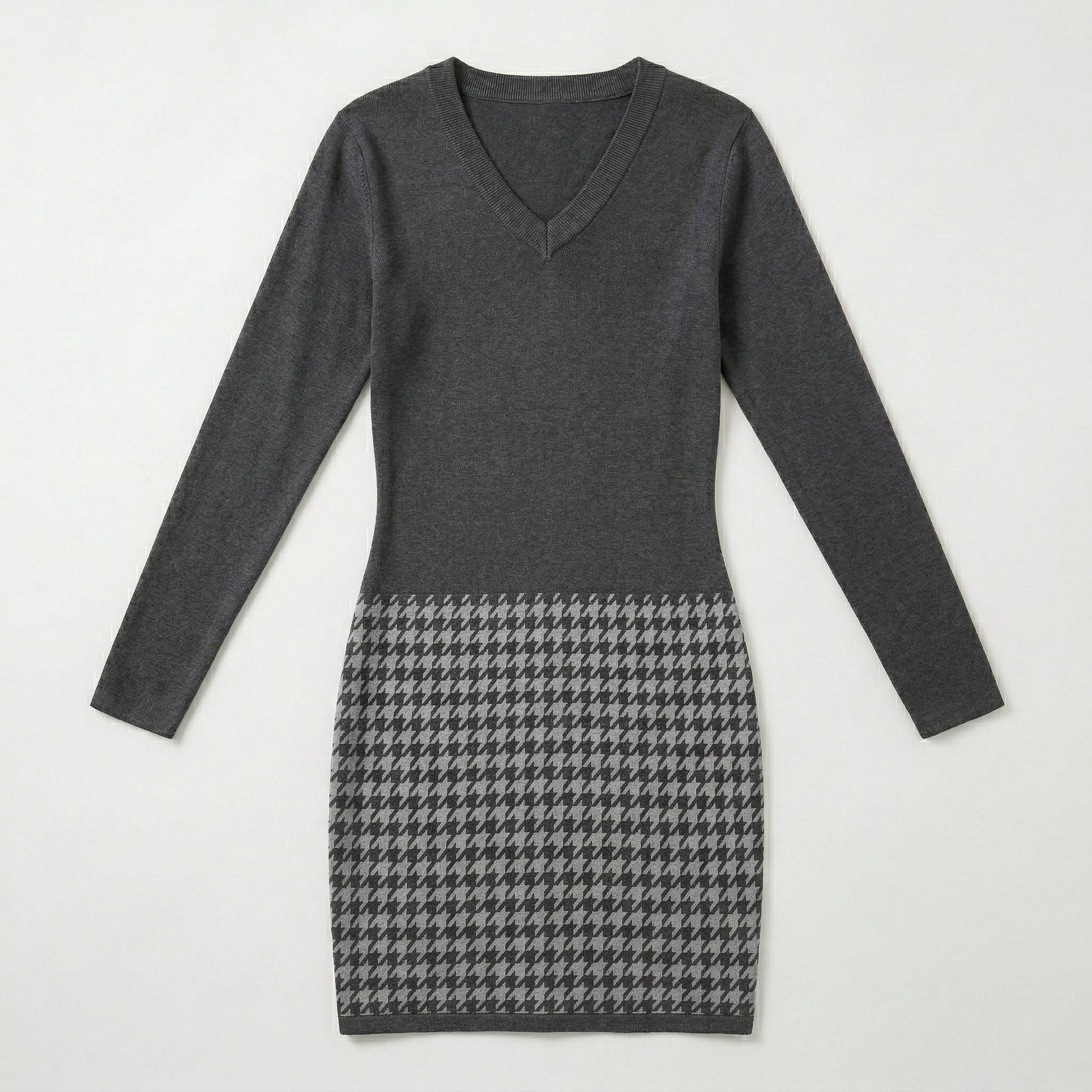 Dunkelgraues Strickkleid mit V-Ausschnitt, langärmlig, mit Hahnentritt-Muster am Rockteil
