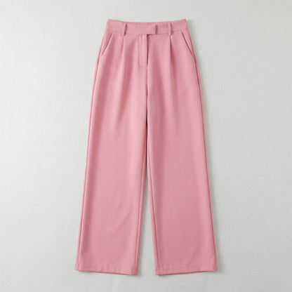 Rosa Damenhose mit hohem Bund, weitem Bein und seitlichen Taschen, flach liegend fotografiert