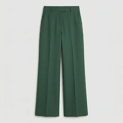 Dunkelgrüne Damenhose mit hoher Taille, geradem Schnitt und seitlichen Eingrifftaschen, frontale Ansicht